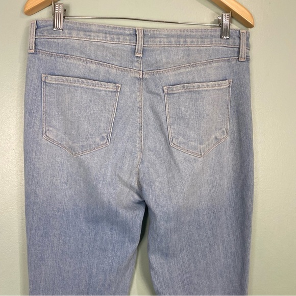 L’Agence Bell High Rise Flare Jeans Blue Cloud Light Wash Bell Bottom Sz 32 - Picture 6 of 6